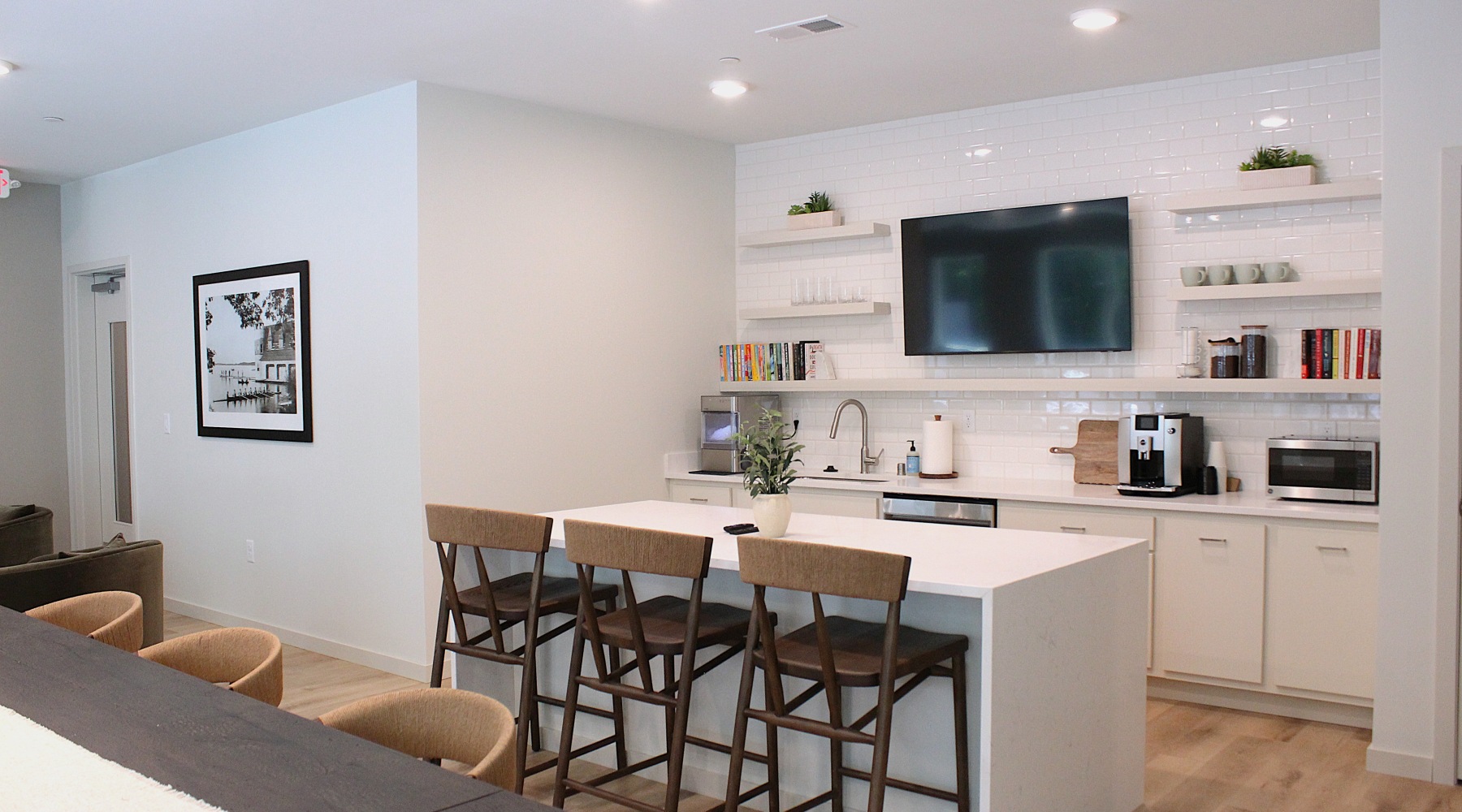 a spacious kitchen and resident lounge
